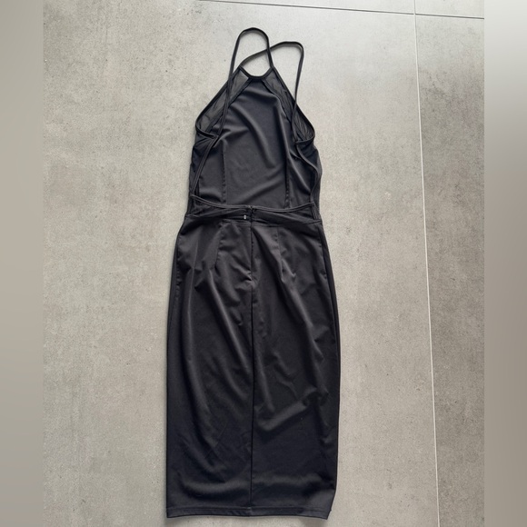 Elegant Black Women's Dress - Picture 3 of 4